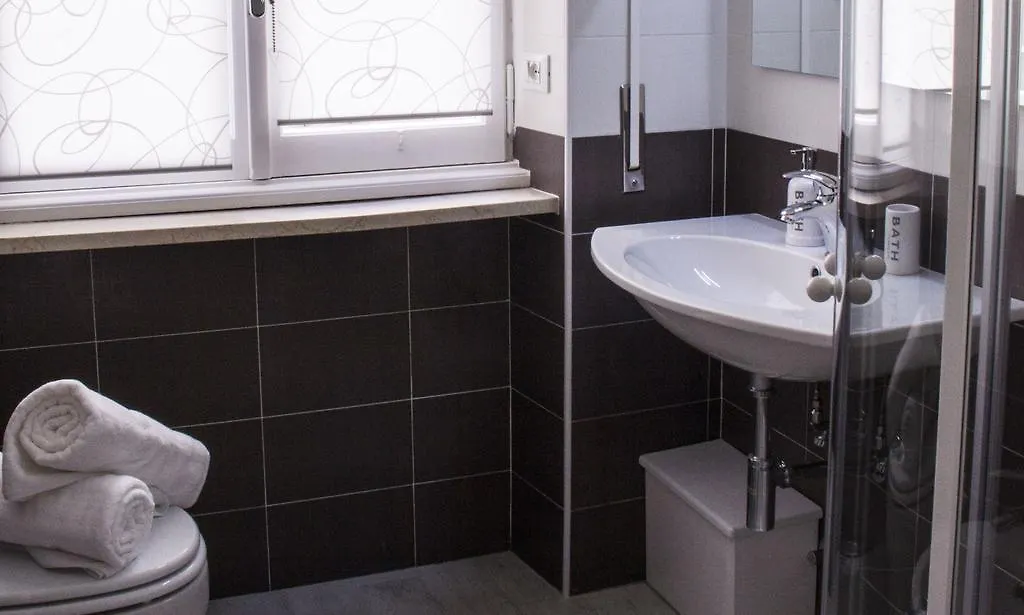 Bed and Breakfast Domus Raffaello Roma