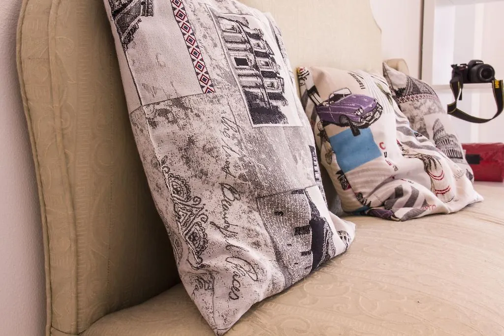 Bed and Breakfast Domus Raffaello Roma