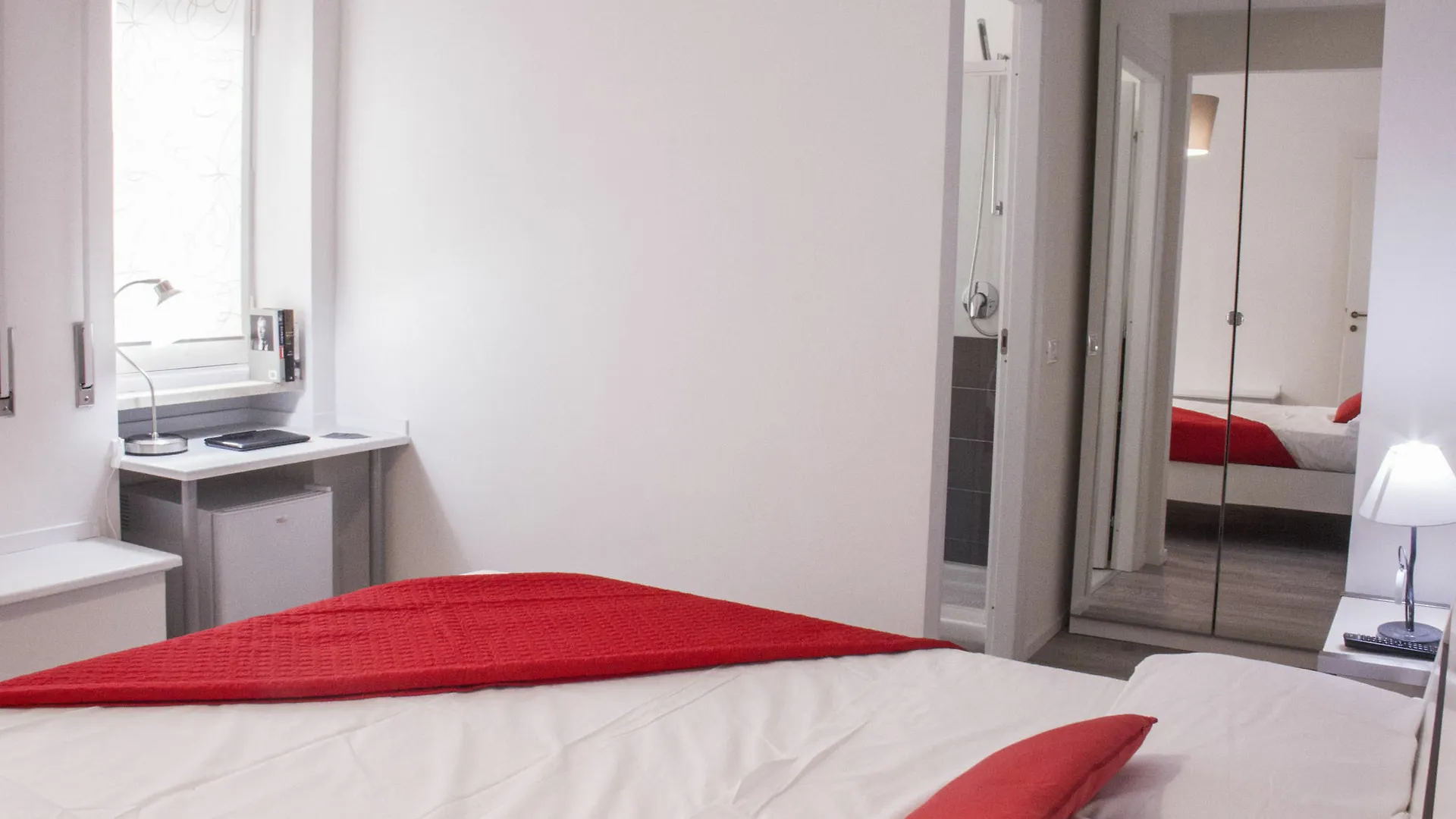 Bed and Breakfast Domus Raffaello Roma