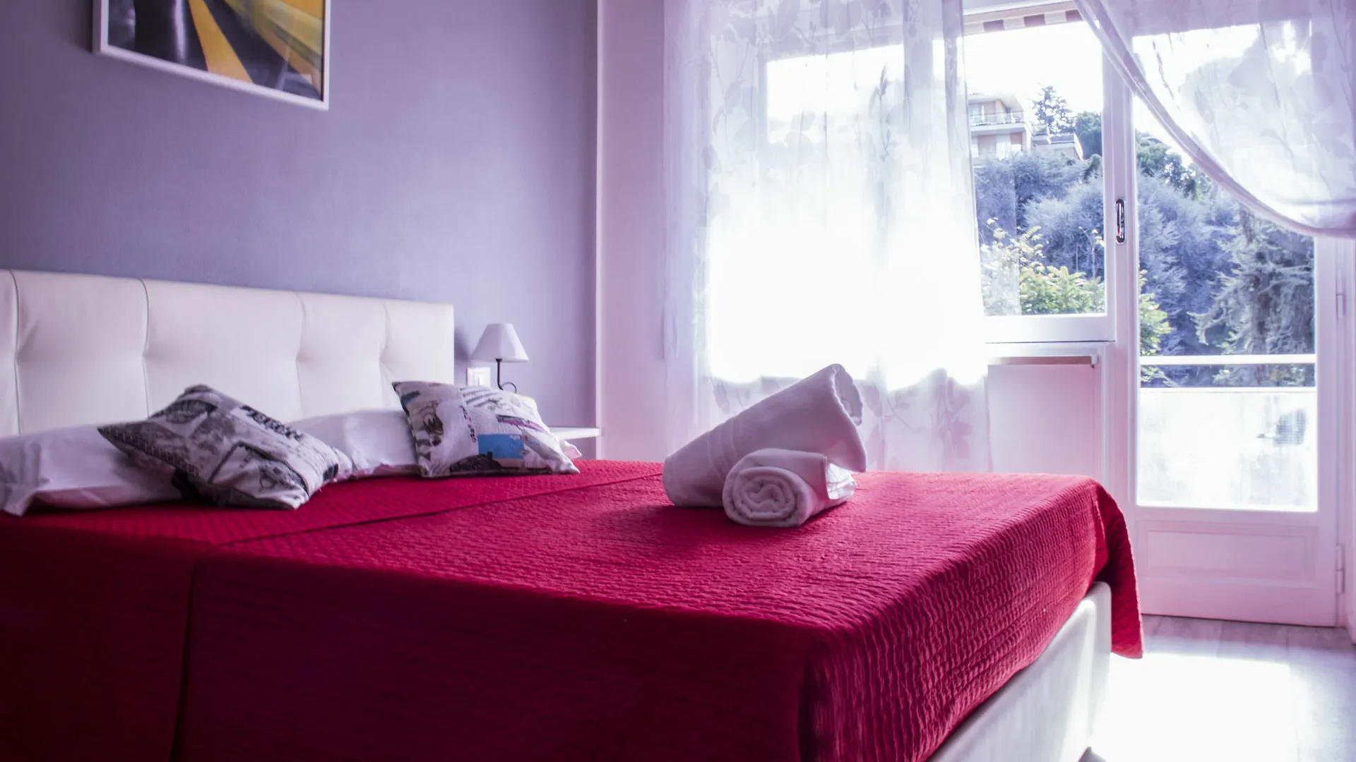 Bed and Breakfast Domus Raffaello Roma 3*,