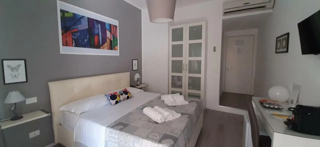 Bed and Breakfast Domus Raffaello Roma 3*,  Italia